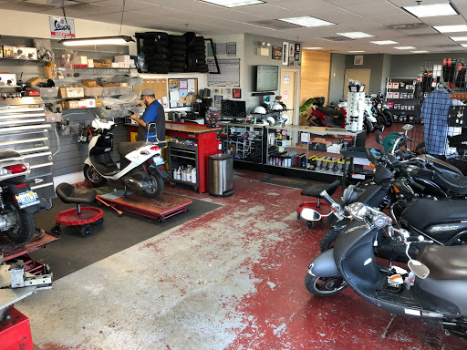 Motor Scooter Dealer «Second City Scooters», reviews and photos, 5578 N Lincoln Ave, Chicago, IL 60659, USA