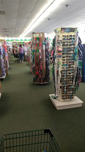 Dollar Store «Dollar Tree», reviews and photos, 6521 Sashabaw Rd, Village of Clarkston, MI 48346, USA