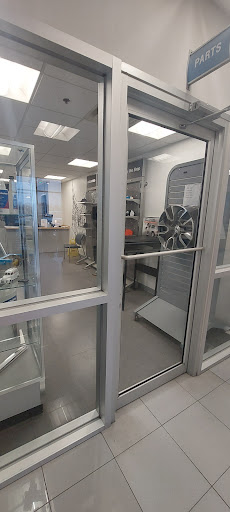 Car Dealer «Andy Mohr Chevrolet», reviews and photos, 2712 E Main St, Plainfield, IN 46168, USA