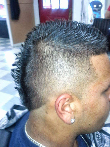 Barber Shop «MASTER CUTZ BARBER SHOP», reviews and photos, 21 E Broadway, Derry, NH 03038, USA