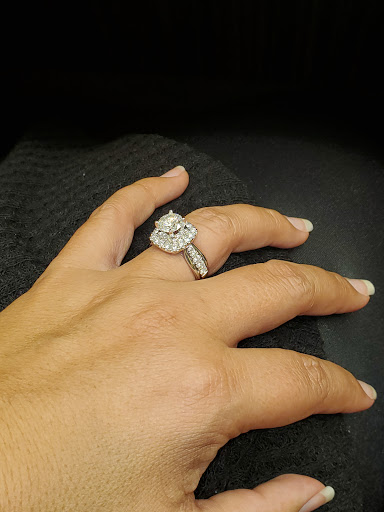 Jewelry Store «Jared The Galleria of Jewelry», reviews and photos, 3017 El Camino Real, Tustin, CA 92782, USA