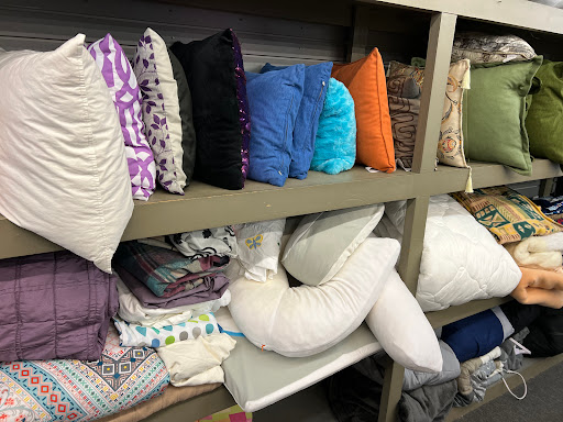 Thrift Store «The Main Place Thrift Store», reviews and photos, 1631 El Camino Real, Tustin, CA 92780, USA