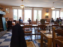 Atmosphère du Restaurant la Palombière à Saint-Christol - n°2
