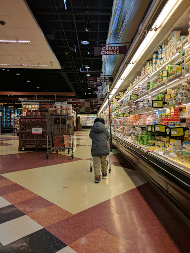 Shopping Mall «Hilldale Shopping Center», reviews and photos, 726 N Midvale Blvd, Madison, WI 53705, USA