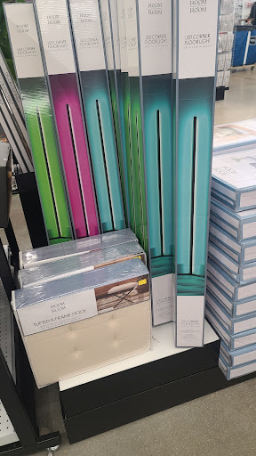 Shopping Mall «Coliseum Crossing Shopping Center», reviews and photos, 91 Coliseum Crossing, Hampton, VA 23666, USA