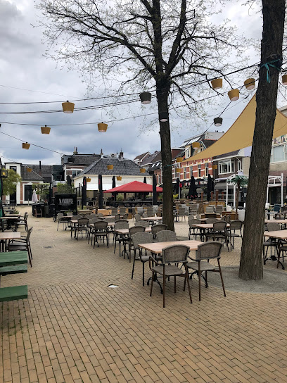 De Buren Café & Tapas - Leienplein 1, 7311 EE Apeldoorn, Netherlands