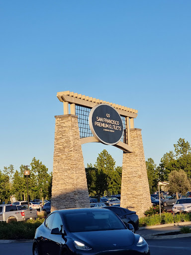 Clothing Store «The North Face Outlet», reviews and photos, 3790 Livermore Outlets Dr, Livermore, CA 94551, USA