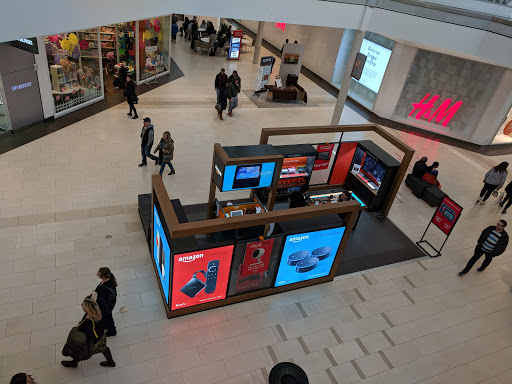 Amazon Pop-Up, 1245 Worcester St, Natick, MA 01760, USA, 