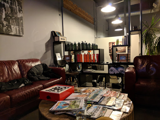 Barber Shop «The Fix Barbershop», reviews and photos, 16358 Boones Ferry Rd, Lake Oswego, OR 97035, USA