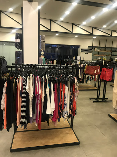 US Outlets Limited, 20 Oju Olobun Cl, Victoria Island, Lagos, Nigeria, Lingerie Store, state Lagos