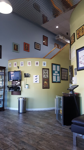 Tattoo Shop «East Coast Worldwide Tattoo & Piercing», reviews and photos, 420 3rd St S, Jacksonville Beach, FL 32250, USA