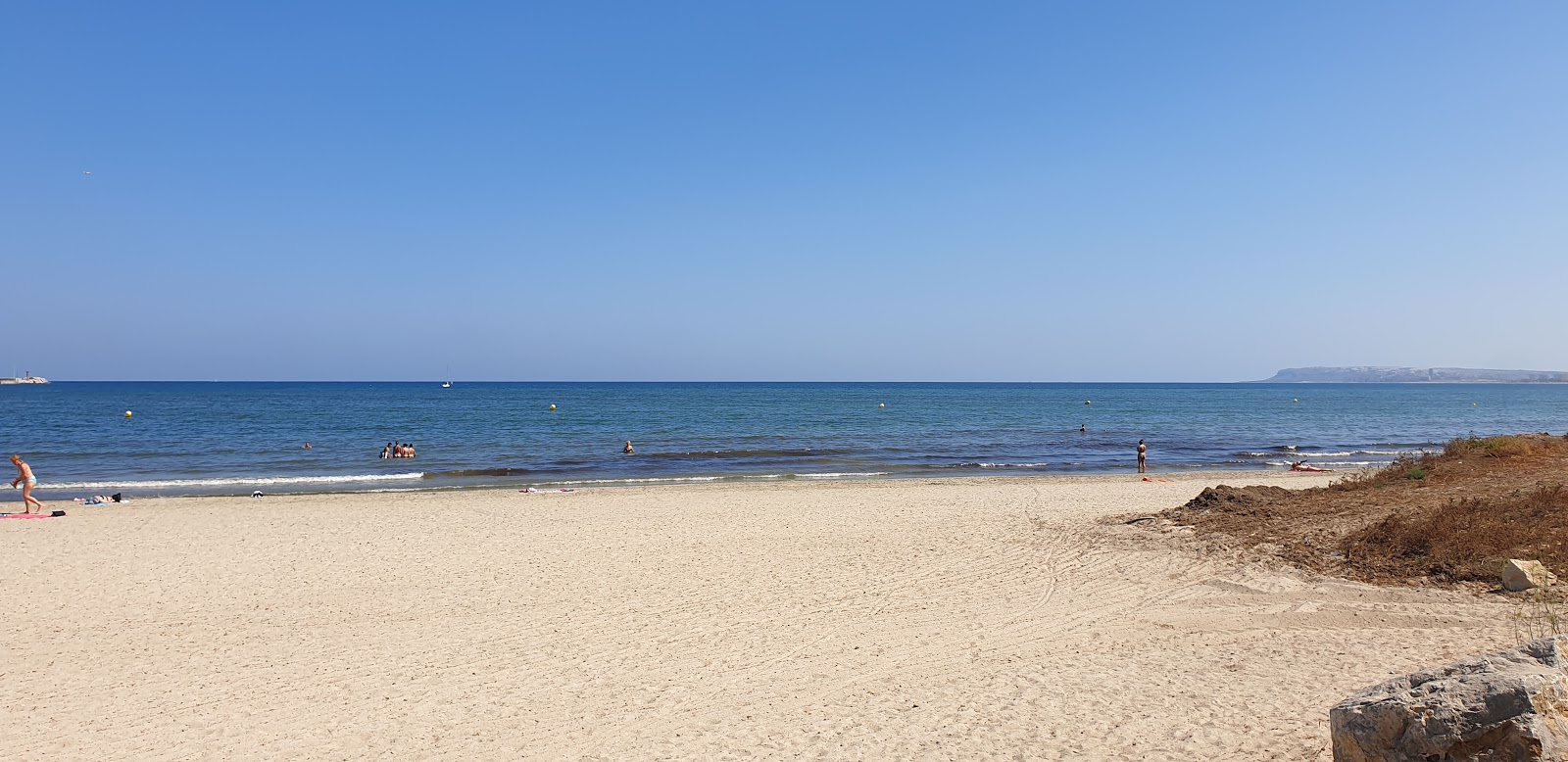 Playa de San Gabriel'in fotoğrafı - rahatlamayı sevenler arasında popüler bir yer