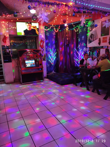 El Hoyo Pride Bar