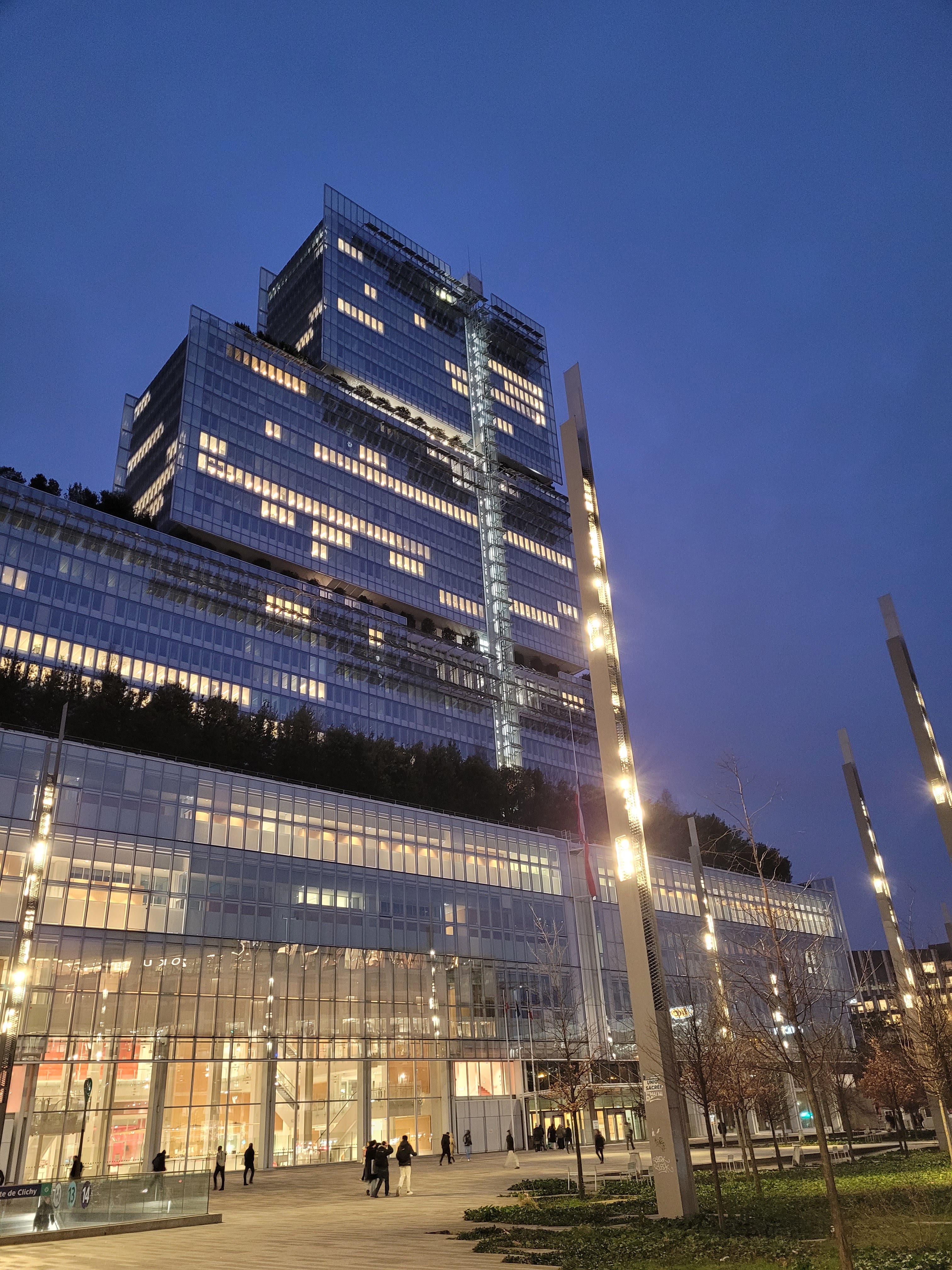 Photo n° 13 de l'avis de L.l fait le 12/10/2023 à 00:41