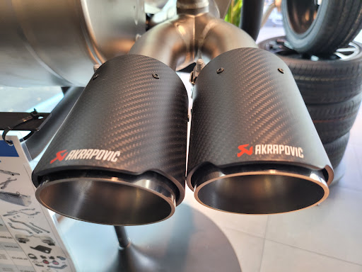 BMW Dealer «Thompson BMW», reviews and photos