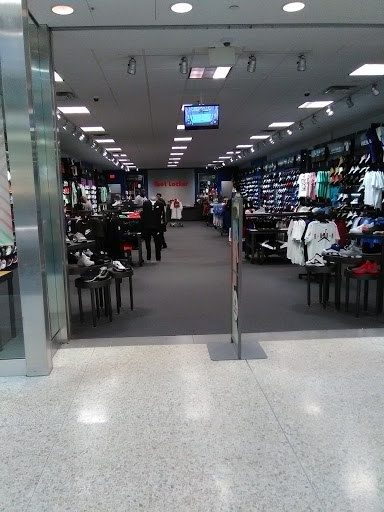 Shopping Mall «Monroeville Mall», reviews and photos, 200 Mall Cir Dr, Monroeville, PA 15146, USA