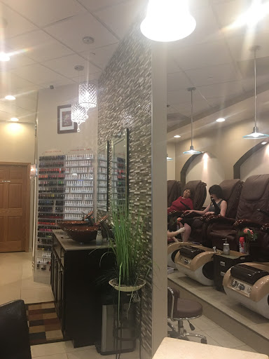 Nail Salon «Calhoun Nail Spa», reviews and photos, 3001 Hennepin Ave, Minneapolis, MN 55408, USA