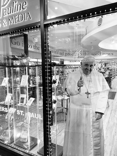 Christian Book Store «Pauline Books & Media», reviews and photos, 172 Michigan Avenue, Chicago, IL 60601, USA