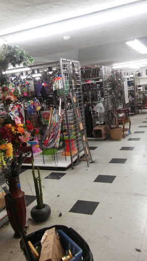 Thrift Store «Eco Thrift», reviews and photos, 961 N E St, San Bernardino, CA 92410, USA