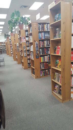 Book Store «Half Price Books», reviews and photos, 711 N Hwy 67, Cedar Hill, TX 75104, USA