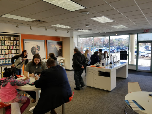 Shopping Mall «Rockside Corners Shopping Center», reviews and photos, 6901 Rockside Rd, Independence, OH 44131, USA