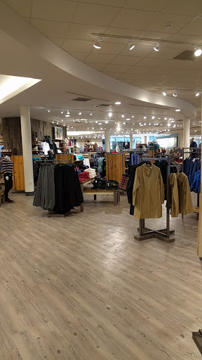Clothing Store «L.L. Bean», reviews and photos, 8095 Tysons Corner Center, McLean, VA 22102, USA