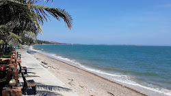 Nguyen Dinh Chieu Beach'in fotoğrafı düz ve uzun ile birlikte