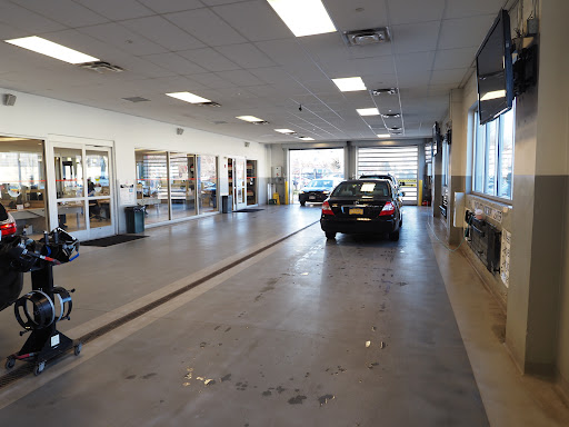 Auto Body Shop «DCH Toyota City Service Facility», reviews and photos, 700 Waverly Ave, Mamaroneck, NY 10543, USA