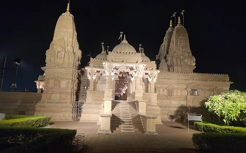 BAPS Shri Swaminarayan Mandir image