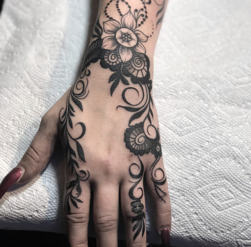 Explore florida state seminoles tattoo ideas, creative tattoo ideas in Peoria, available at InkCapital Tattoos