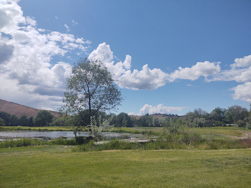 Country Club «River Ridge Golf Course», reviews and photos, 295 Golf Course Rd, Selah, WA 98942, USA