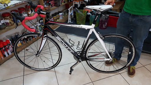 Bicycle Store «Andante Bicycle Shop», reviews and photos, 20277 Old Cutler Rd, Cutler Bay, FL 33189, USA