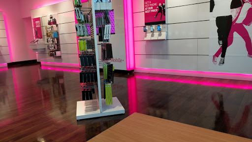 Cell Phone Store «T-Mobile», reviews and photos, 8910 TX-121, McKinney, TX 75070, USA