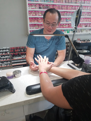 Nail Salon «Fashion Nails & Spas», reviews and photos, 2501 W Happy Valley Rd # 1330, Phoenix, AZ 85085, USA