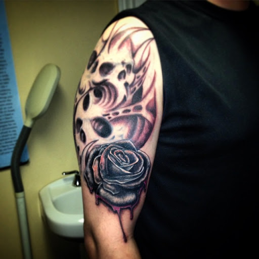 Tattoo Shop «Righteous Tattoo», reviews and photos, 2371 Manchester Rd, Akron, OH 44314, USA