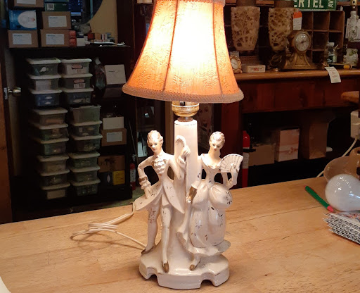 Antique Lamp Co and Gift Emporium image 6