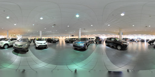 Kings Toyota New Car Showroom image 9