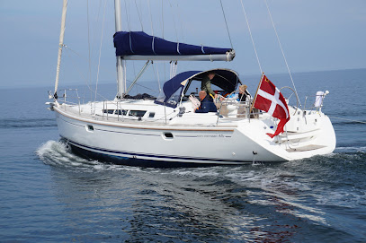 Larsen Yacht-Charter