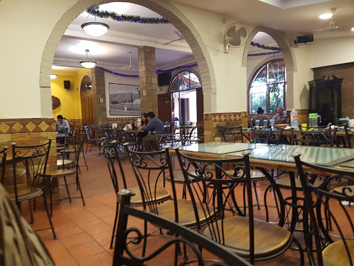 Jacarandá Restaurante - Idelfonso Murguia 2150, Cochabamba, Bolivia