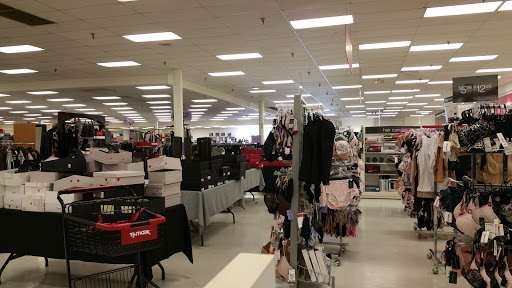 Department Store «T.J. Maxx», reviews and photos, 330 Connecticut Ave, Norwalk, CT 06854, USA