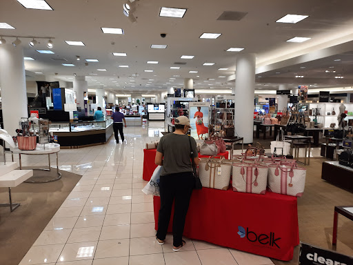 Shopping Mall «Crabtree Valley Mall», reviews and photos, 4325 Glenwood Ave, Raleigh, NC 27612, USA