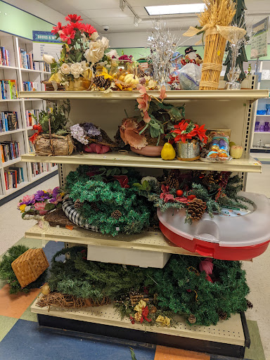 Thrift Store «Goodwill», reviews and photos