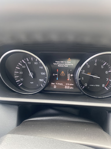 Used Car Dealer «Carmel Motors», reviews and photos, 508 W Carmel Dr, Carmel, IN 46032, USA