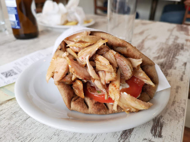 Sky Park Grill House, Restaurant