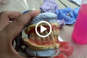Pasang Gigi Palsu Samudra Dental image