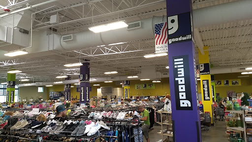 Thrift Store «Goodwill», reviews and photos