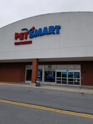 Pet Supply Store «PetSmart», reviews and photos, 1183 Berkshire Blvd, Wyomissing, PA 19610, USA