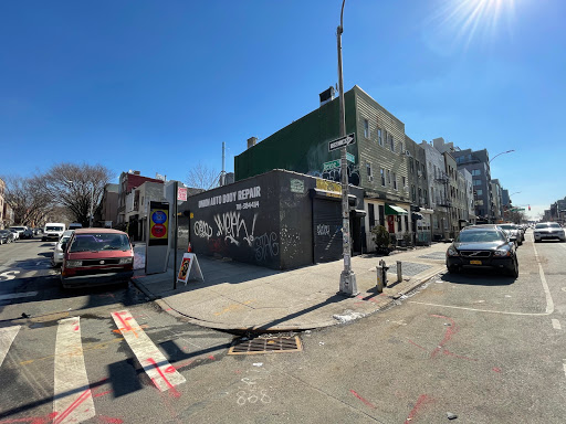 422 Union Ave, Brooklyn, NY 11211, USA