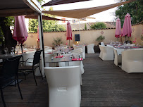 Atmosphère du Restaurant La Marmite à Gréoux-les-Bains - n°7