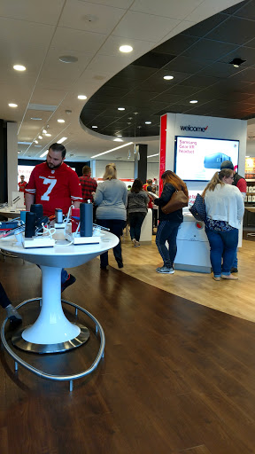 Cell Phone Store «Verizon», reviews and photos, 2780 NW 188th Ave, Hillsboro, OR 97124, USA